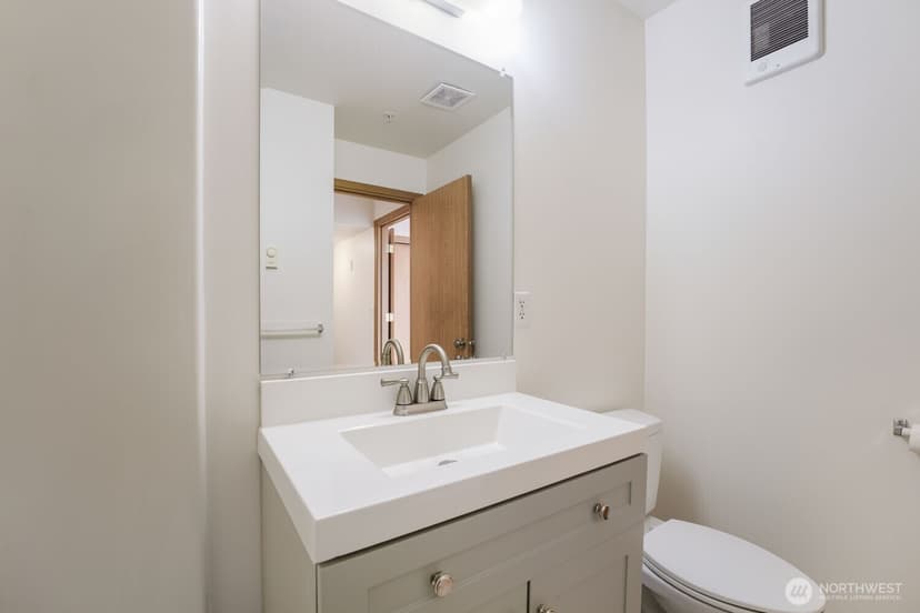 Property photo for 7710 Chicago Court S, Seattle photo 27