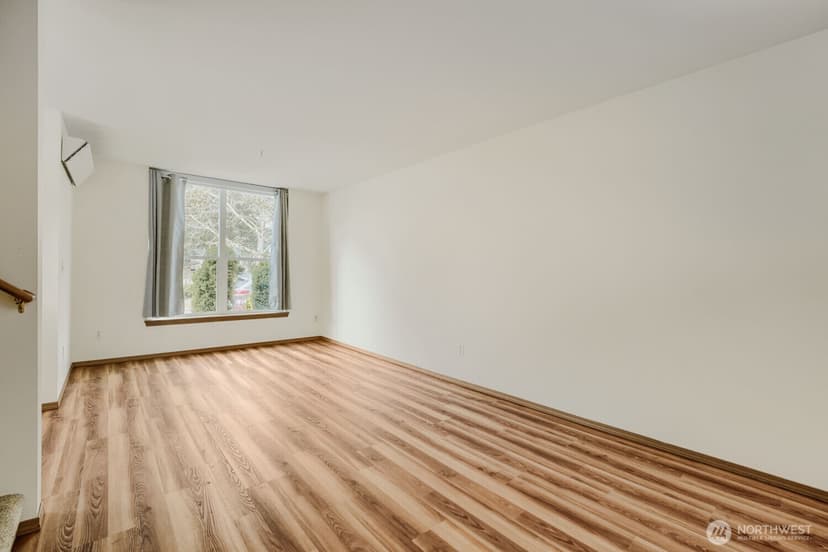 Property photo for 7710 Chicago Court S, Seattle photo 14