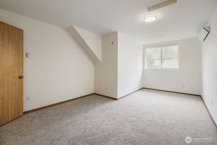 Property photo for 7710 Chicago Court S, Seattle photo 18