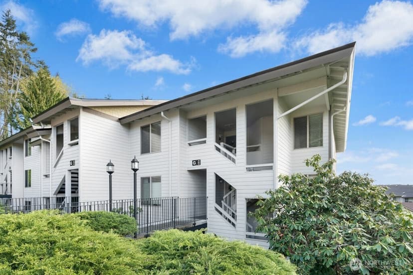 Property photo for 23407 Lakeview Drive #G101, Mountlake Terrace photo 2