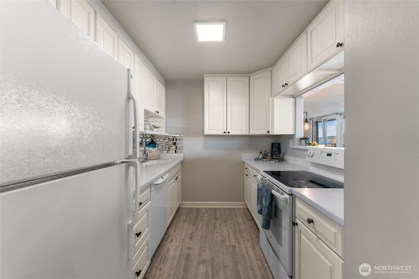 Property photo for 9500 Rainier Avenue S #507, Seattle photo 11