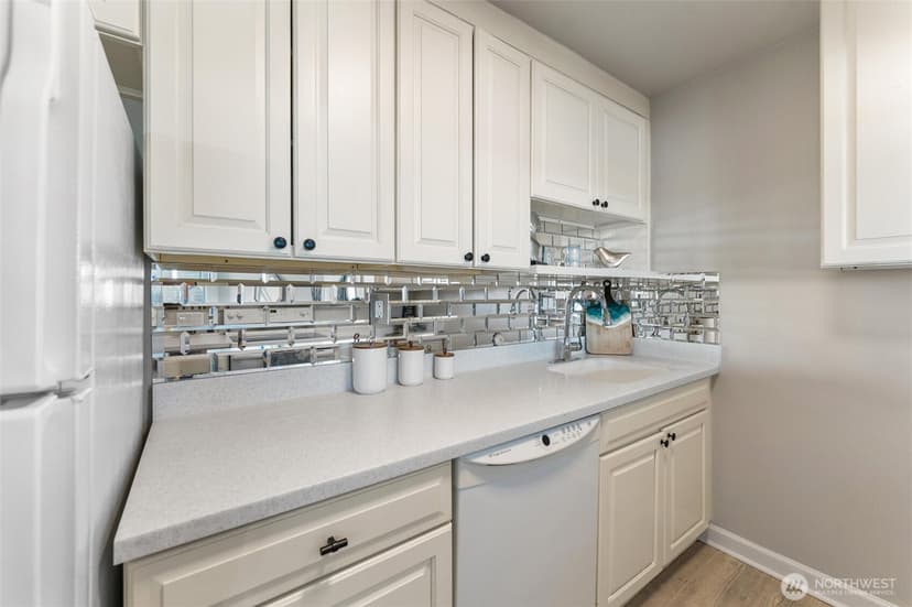 Property photo for 9500 Rainier Avenue S #507, Seattle photo 12