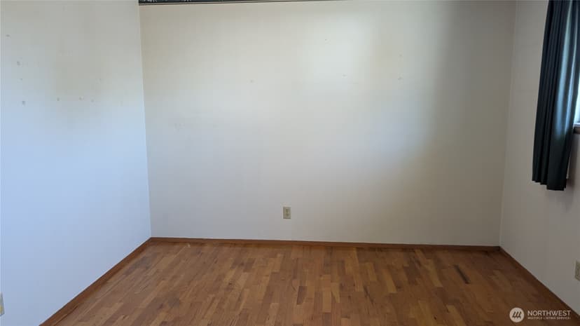 Property photo for 803 13th Street SW, Puyallup photo 17