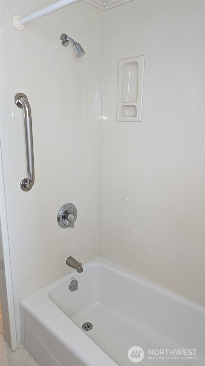 Property photo for 803 13th Street SW, Puyallup photo 18