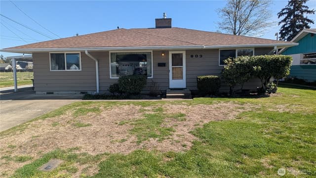Property photo for 803 13th Street SW, Puyallup photo 2