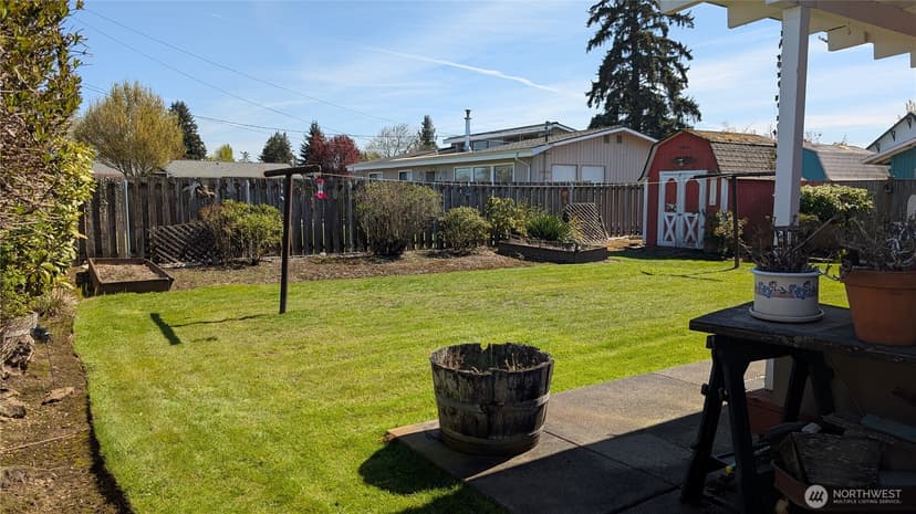 Property photo for 803 13th Street SW, Puyallup photo 22