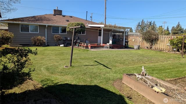 Property photo for 803 13th Street SW, Puyallup photo 3