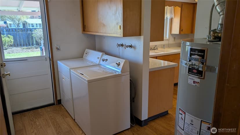 Property photo for 803 13th Street SW, Puyallup photo 20