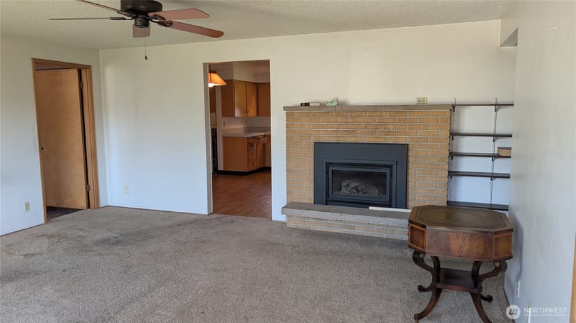 Property photo for 803 13th Street SW, Puyallup photo 4