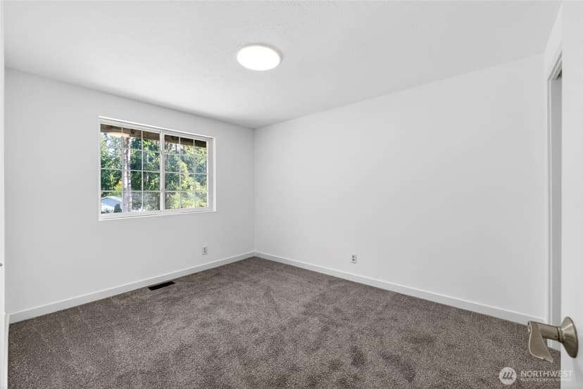 Property photo for 19010 63rd Street E, Lake Tapps photo 13