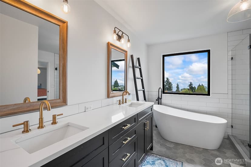 Property photo for 914 6th Street, Mukilteo photo 23