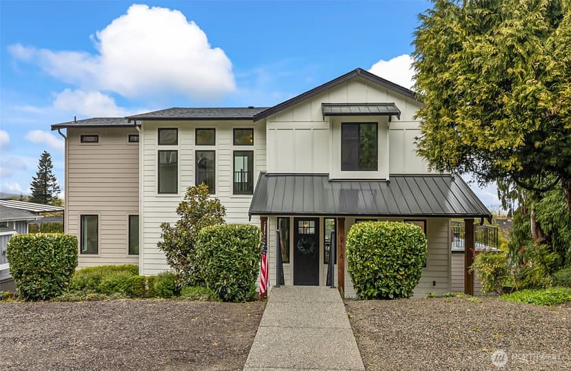 Property photo for 914 6th Street, Mukilteo photo 3