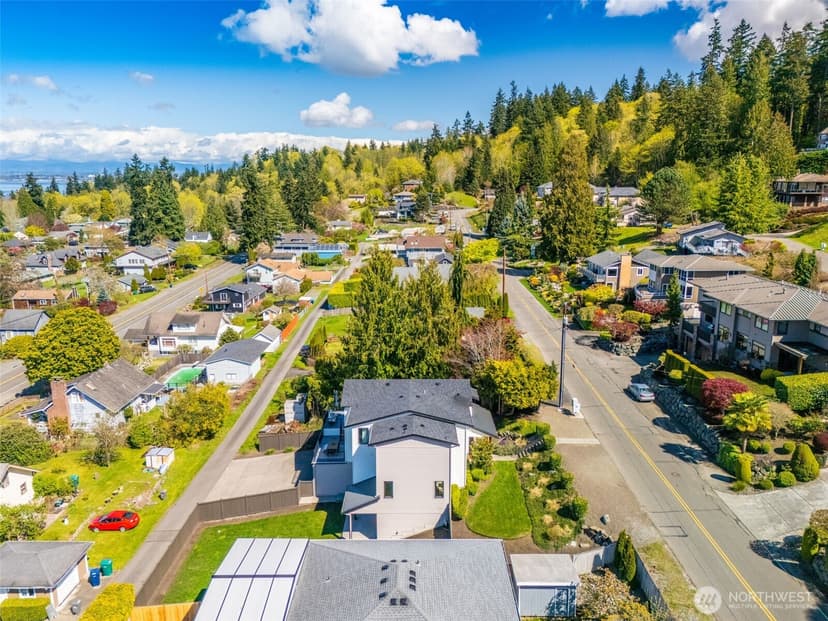 Property photo for 914 6th Street, Mukilteo photo 40