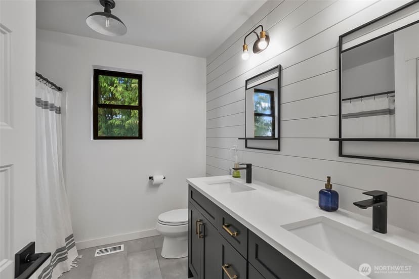 Property photo for 914 6th Street, Mukilteo photo 25