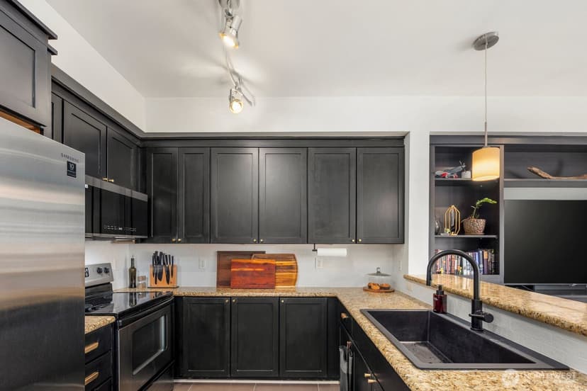 Property photo for 1501 Tacoma Avenue S #207, Tacoma photo 9