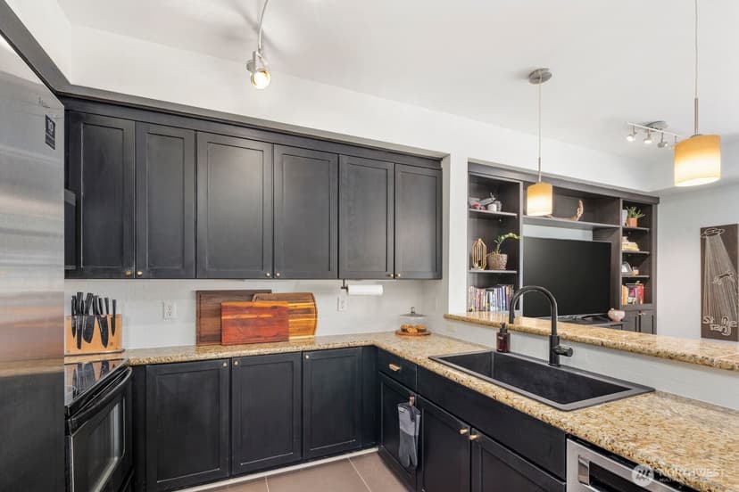 Property photo for 1501 Tacoma Avenue S #207, Tacoma photo 12