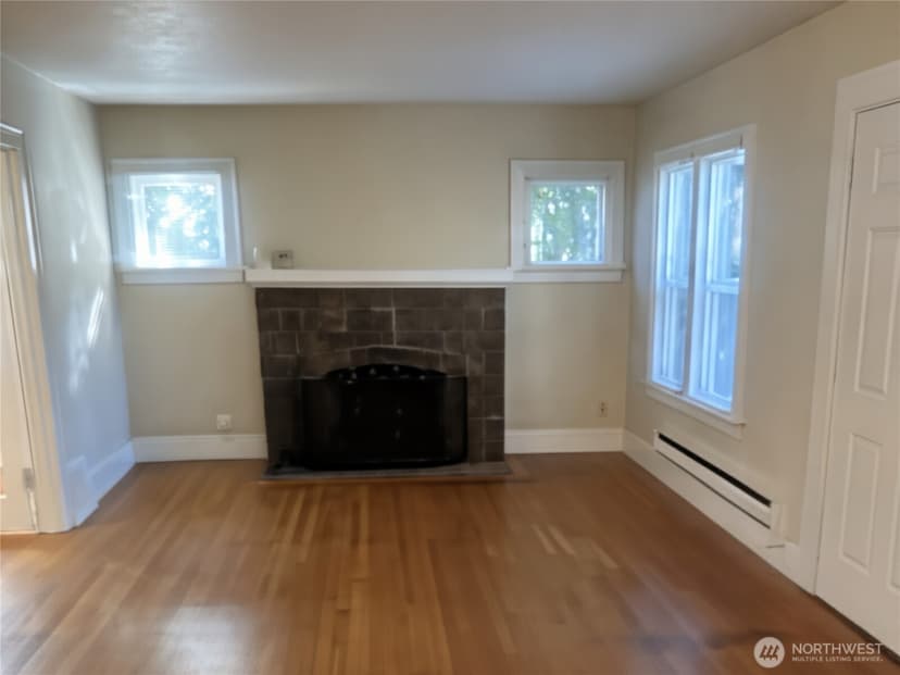 Property photo for 7822 NE Lake City Way NE, Seattle photo 6