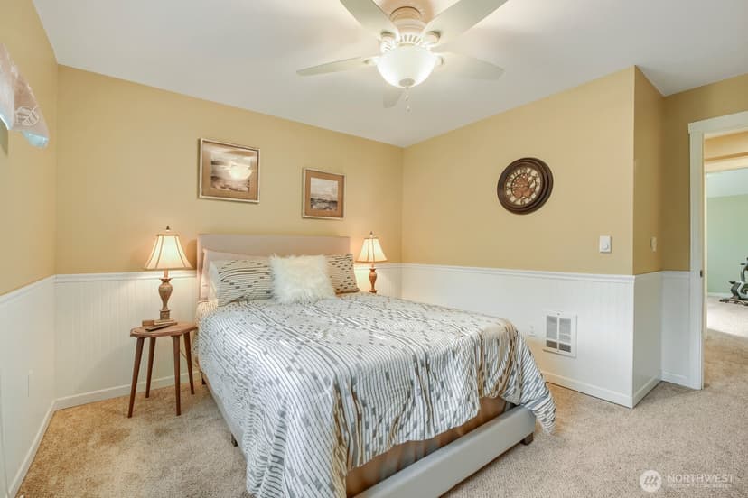 Property photo for 21650 SE 267th Street, Maple Valley photo 18