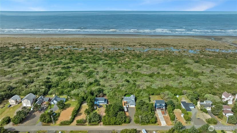 Property photo for 323 Sand Dune Avenue NW, Ocean Shores photo 7