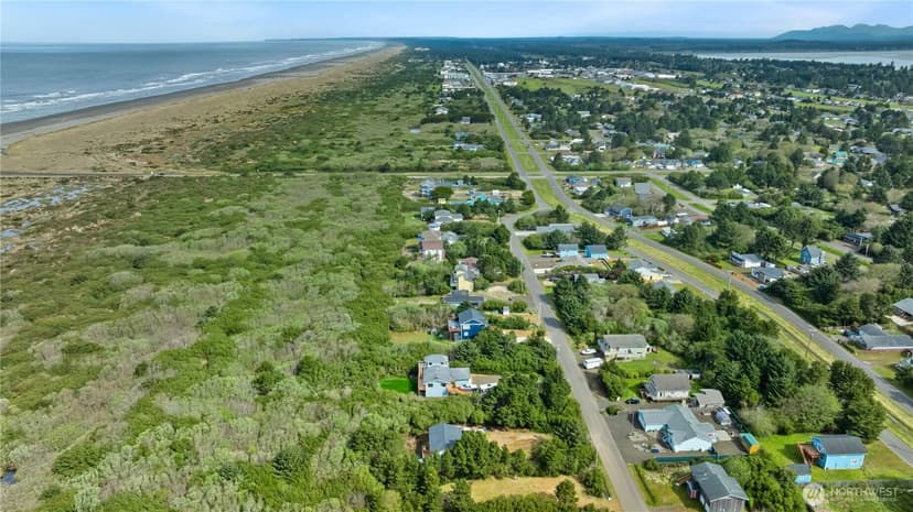 Property photo for 323 Sand Dune Avenue NW, Ocean Shores photo 9