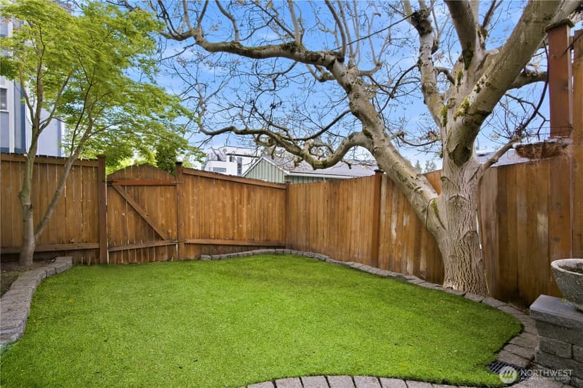 Property photo for 3813 23rd Avenue W, Seattle photo 28