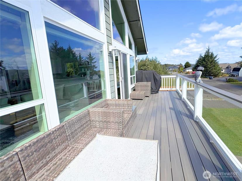 Property photo for 181 Sunrise Avenue SE, Ocean Shores photo 33