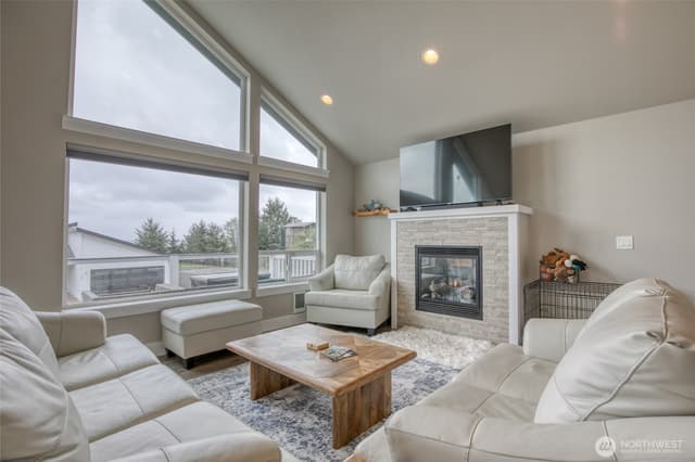 Property photo for 181 Sunrise Avenue SE, Ocean Shores photo 5