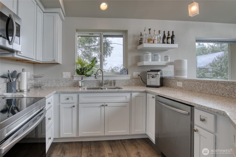 Property photo for 181 Sunrise Avenue SE, Ocean Shores photo 14