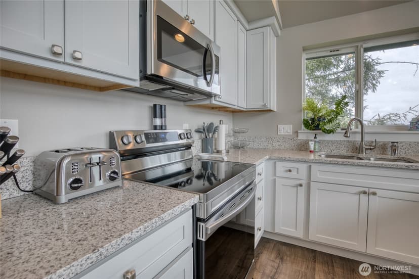 Property photo for 181 Sunrise Avenue SE, Ocean Shores photo 15