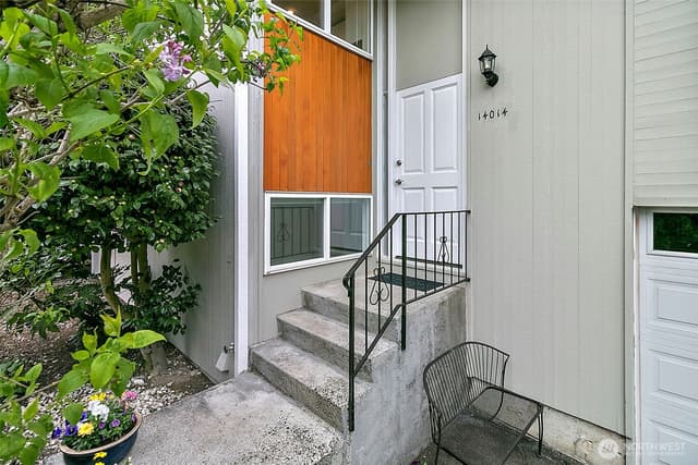 Property photo for 14014 118th Avenue NE, Kirkland photo 2