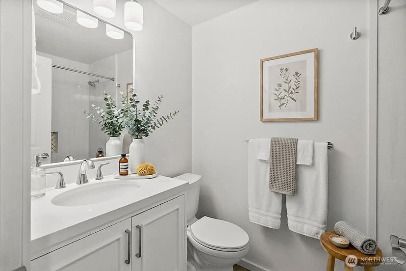 Property photo for 14014 118th Avenue NE, Kirkland photo 13