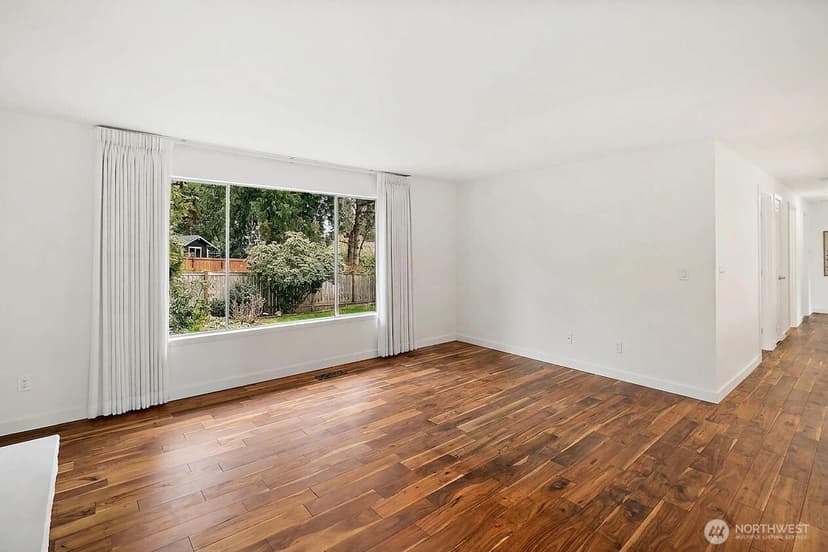 Property photo for 14014 118th Avenue NE, Kirkland photo 6