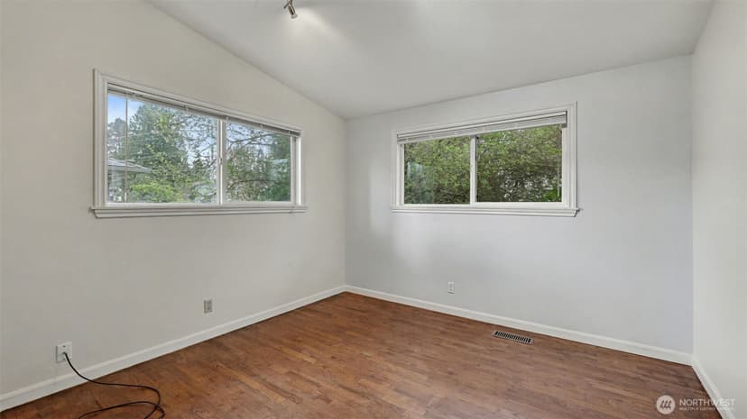 Property photo for 11204 148th Avenue SE, Renton photo 14