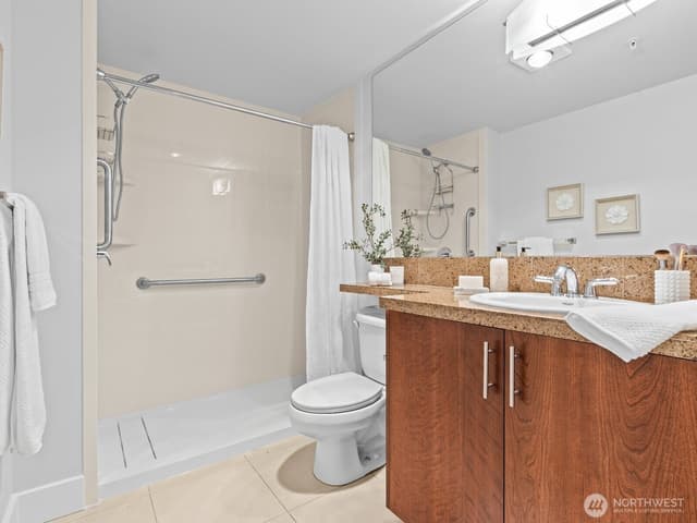 Property photo for 5650 24th Avenue NW #312, Seattle photo 4