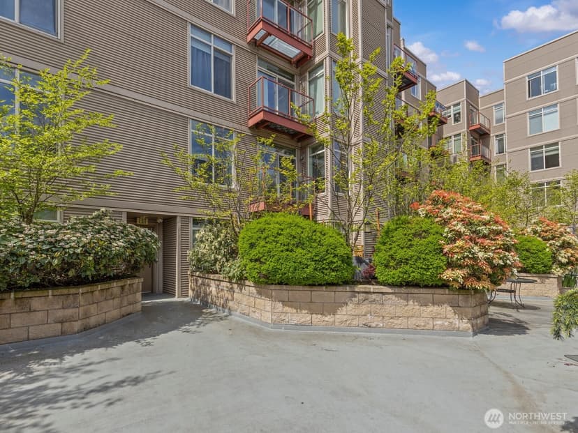 Property photo for 5650 24th Avenue NW #312, Seattle photo 22