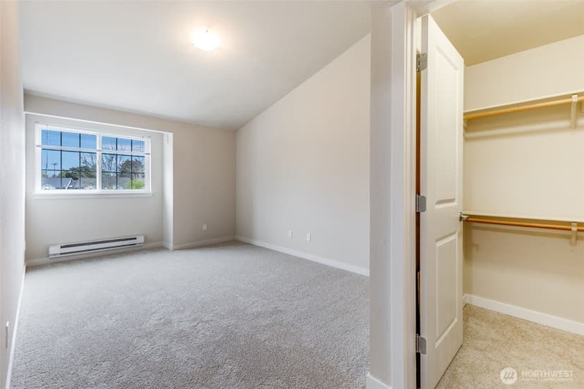 Property photo for 10619 SE 261st Place #E304, Kent photo 23