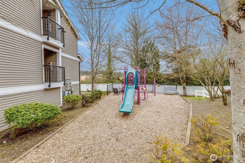 Property photo for 10619 SE 261st Place #E304, Kent photo 30