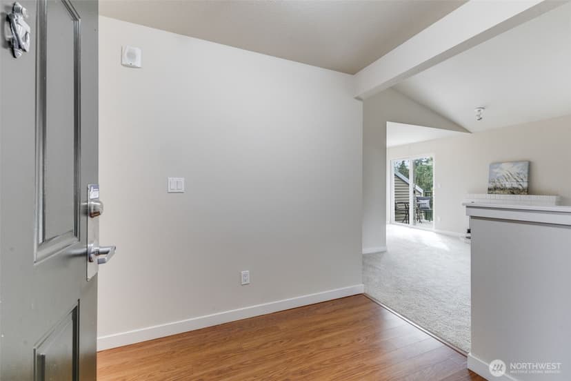 Property photo for 10619 SE 261st Place #E304, Kent photo 5