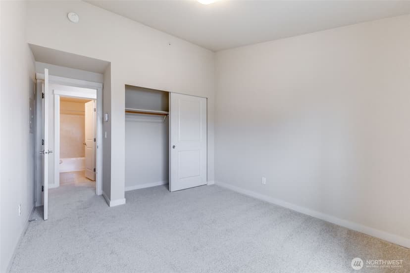 Property photo for 10619 SE 261st Place #E304, Kent photo 27