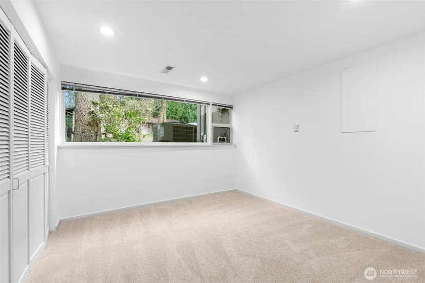 Property photo for 7237 NE 121st Place, Kirkland photo 27