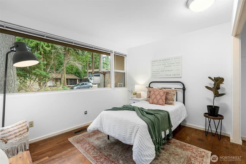Property photo for 7237 NE 121st Place, Kirkland photo 18
