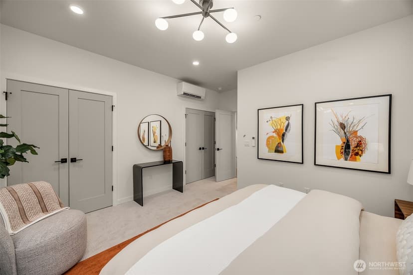 Property photo for 1315 E Denny Way, Seattle photo 15