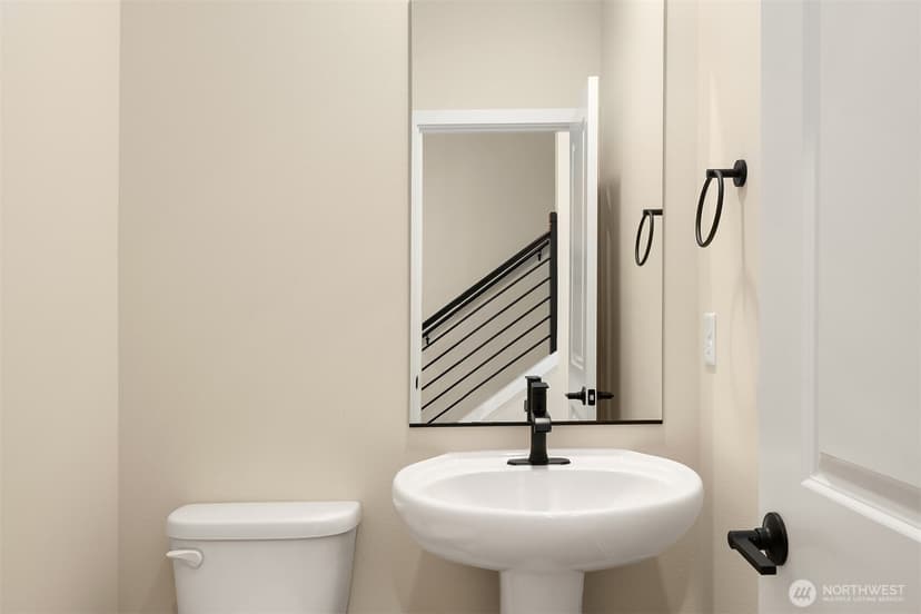 Property photo for 15943 26th Drive NE, Marysville photo 12