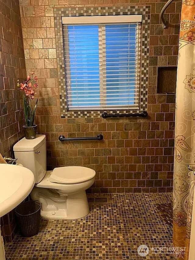 Property photo for 11858 SE 236th Street, Kent photo 23