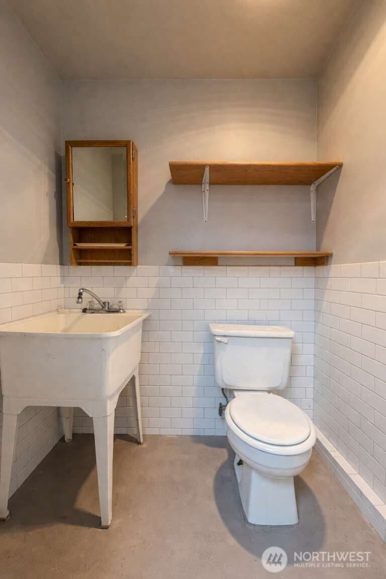Property photo for 11858 SE 236th Street, Kent photo 38