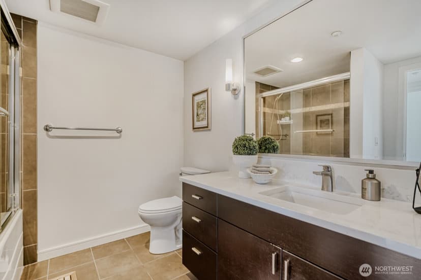 Property photo for 819 Virginia Street #2901, Seattle photo 24