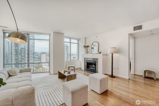 Property photo for 819 Virginia Street #2901, Seattle photo 4