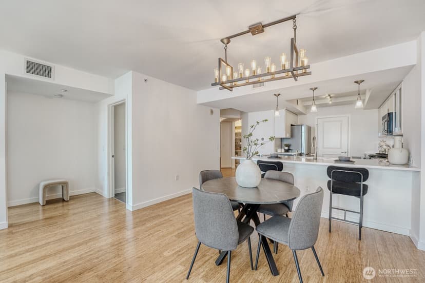 Property photo for 819 Virginia Street #2901, Seattle photo 10