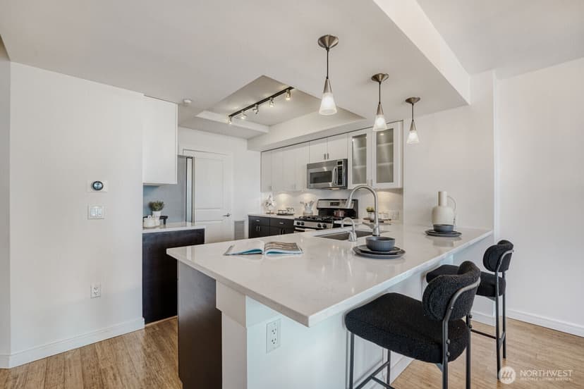 Property photo for 819 Virginia Street #2901, Seattle photo 11