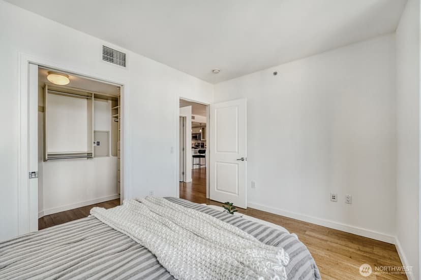 Property photo for 819 Virginia Street #2901, Seattle photo 22